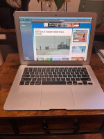 MacBook Air 2017 13inch 128 Gb with accessories
