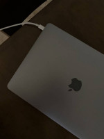 MacBook Air 13-inch - M1 Chip, 8GB RAM, 256GB
