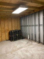LOCATION, LOCATION, LOCATION!Warehouse w/without Office Great Location