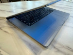 2021 MacBook Pro 16. M1 Max