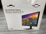 LG UltraFine 24" Display Apple Macbook 24MD4KL-B IPS LED 4K
