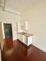 BEAUTIFUL ARTIST LOFT/OFFICE WITH LARGE WINDOWS WITH MANHATTAN VIEWS