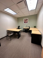 Conveniently Priced Work Space in Greenwich! Work within your budget.