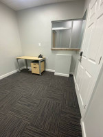 🏢Private Office with Reception Window🪟