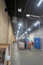Warehouse With 2 Loading Docks, Heavy Power, High Ceilingss Dividable