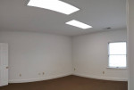 $1,500 / 1800ft2 - Business space For Lease
