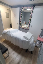 Office Space for Rent (Room inside Beauty Spa)