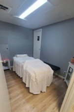 Office Space for Rent (Room inside Beauty Spa)