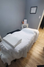Office Space for Rent (Room inside Beauty Spa)