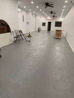 Prime Retail Space: Ready for Success! 🛍️