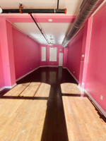 MT. VERNON RETAIL/SALON SPACE AVAILABLE