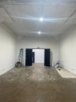 Commercial Space with plumbing!
