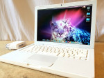 **PRICE DROP* Apple Macbook 13" inch -White Laptop Computer