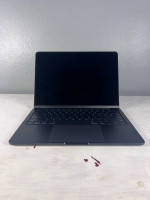 MacBook Air M2 (Great Deal)