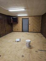 Retail-4000 sq/ft