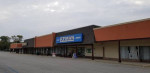8750ft2 - Free Rent on Large Center at Broadway Plaza