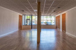 RETAIL/OFFICE Freshly Remodeled - For Lease
