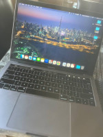 MacBook Pro 13 Inch