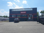 Prime Location, Free Standing Building on Jericho Tpke with Parking..