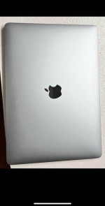 MacBook Pro 13in M2  2022