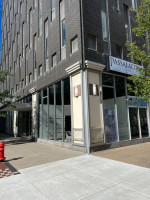 PRIME RETAIL SHOWROOM / OFFICES