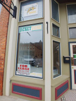611 Main St. - Commercial