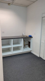 Top Floor Office By Kendall SQ With PKG & Central AIR!