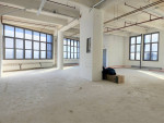 Corner Unit Loft, Amazing Light, New Renovation, High Ceilings