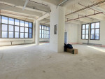 Corner Unit Loft, Amazing Light, New Renovation, High Ceilings