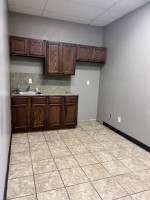 Former Vapor Kings - 2,550 SF Retail Space