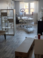 FREE MONTH ACT NOW! Prime Ritchie Hwy Office Space!! 400sqft
