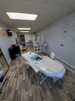 FREE MONTH ACT NOW! Prime Ritchie Hwy Office Space!! 400sqft