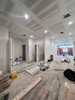 Prime Williamsburg Retail/Office Space Ready for Your Business! 🏢🛍️