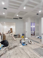 Prime Williamsburg Retail/Office Space Ready for Your Business! 🏢🛍️