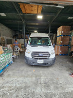 4,000 SF Warehouse / Retail / Wholesale - Hi Ceilings Drive-In