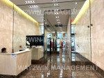 EXCLUSIVE LISTING! Open layout unit w/polished concrete floors.
