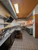 For Lease | 1,250 SF 2nd Generation Wine Bar | 306 W 13th St