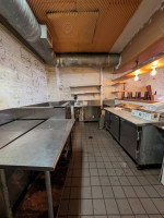 For Lease | 1,250 SF 2nd Generation Wine Bar | 306 W 13th St