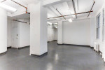 Office Space in Manhattan Near Subways - Ideal for Your Business!