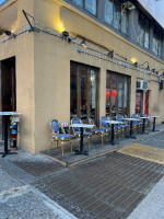 SOHO Corner Rest/Bar - Fully Vented