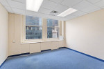 Manhattan Office Space with Skyline Panorama and Exclusive Amenities