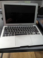 Apple MacBook Air 2010 1.6 GHz Intel Core2Duo PARTS bad battery book