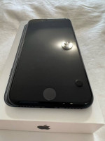 iphone SE (3rd gen) 64gb unlocked