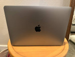 MacBook Air 13.3" Laptop Computer - Apple M1 - 8GB Memory - 256GB SSD - Space Gr