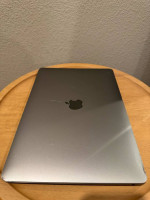 MacBook Air 13.3" Laptop Computer - Apple M1 - 8GB Memory - 256GB SSD - Space Gr
