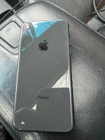 iPhone 8 (AT&T) 64GB Black 95% Battery Health