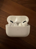 Apple AirPods Pro (1st Gen) please read