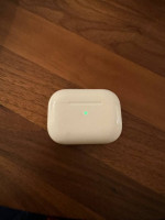Apple AirPods Pro (1st Gen) please read