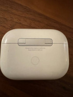 Apple AirPods Pro (1st Gen) please read