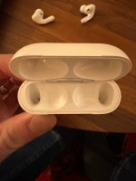 Apple AirPods Pro (1st Gen) please read